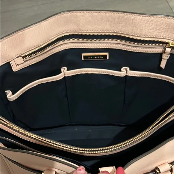 Tory Burch Tote Bag - Picture 7 of 9